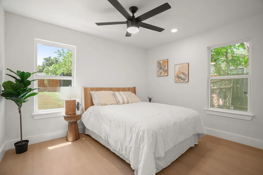 5713 Glenhollow Path Austin TX 78745