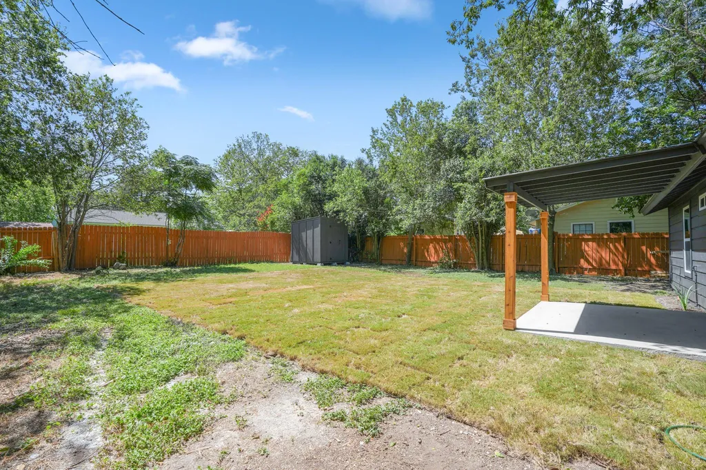 5713 Glenhollow Path Austin TX 78745