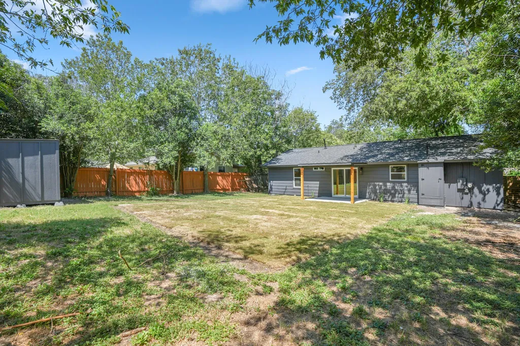 5713 Glenhollow Path Austin TX 78745