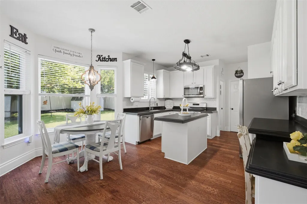 306 Thunderbay Drive Georgetown TX 78626