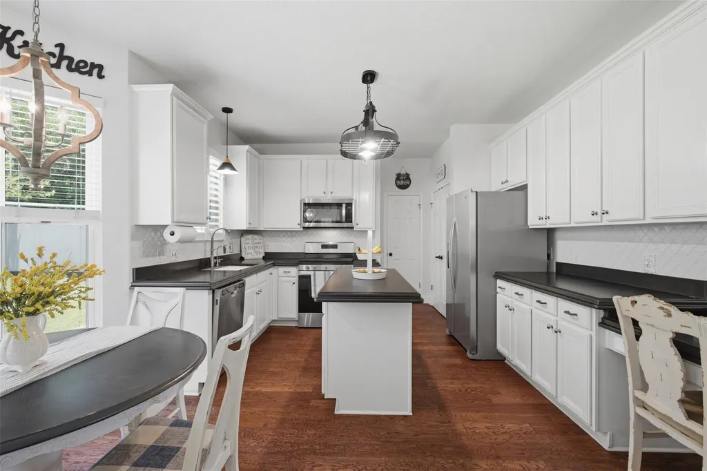 306 Thunderbay Drive Georgetown TX 78626