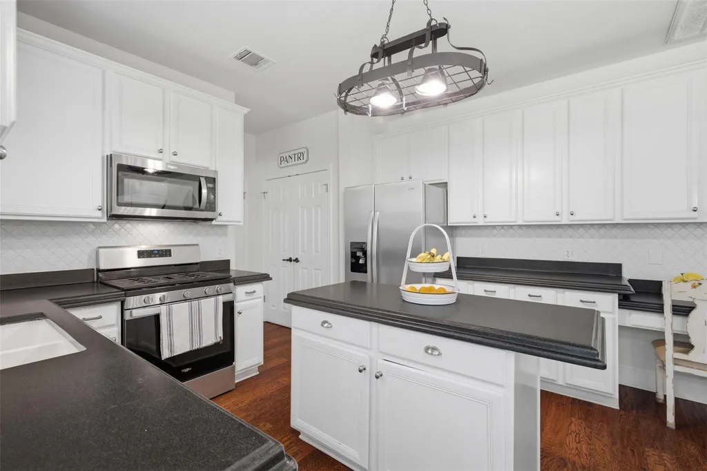 306 Thunderbay Drive Georgetown TX 78626