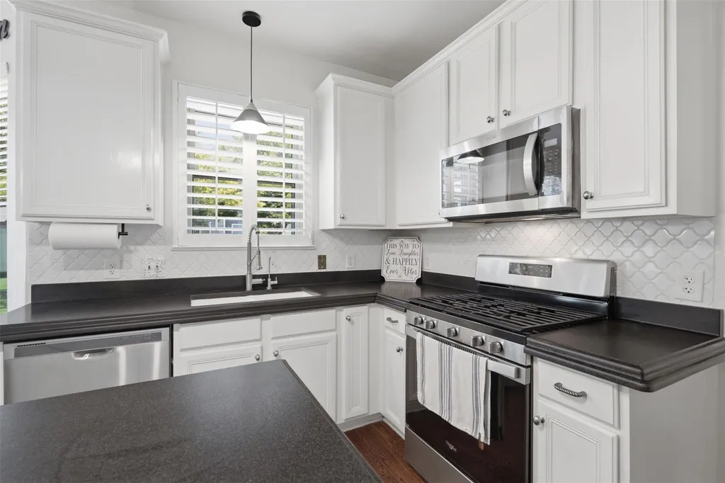 306 Thunderbay Drive Georgetown TX 78626