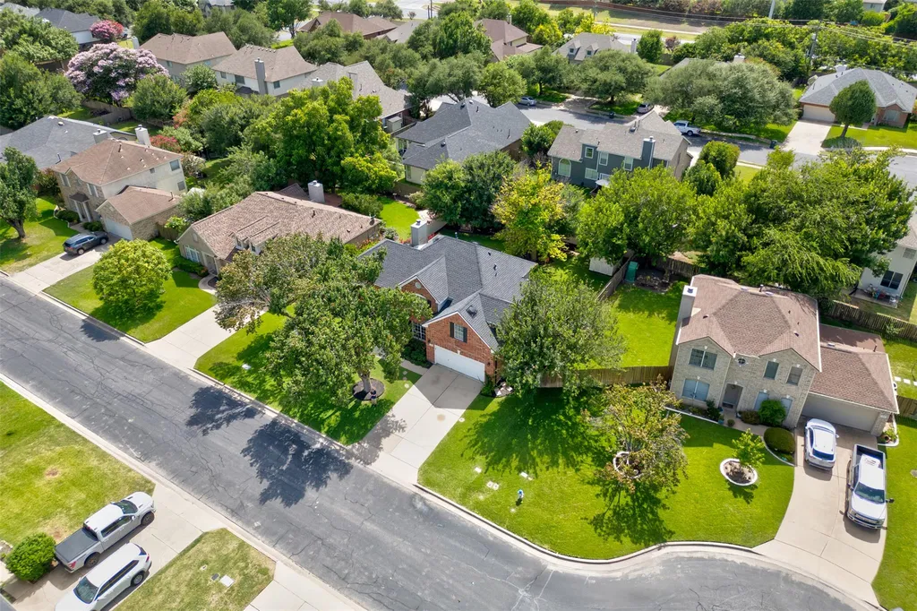 306 Thunderbay Drive Georgetown TX 78626