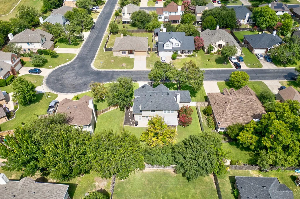 306 Thunderbay Drive Georgetown TX 78626