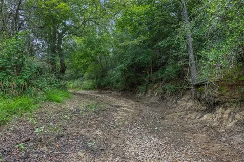 2997 County Road 258 Cameron TX 76520
