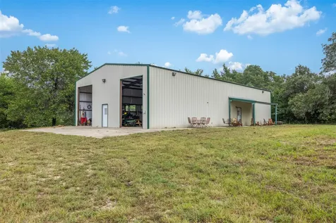 2997 County Road 258 Cameron TX 76520