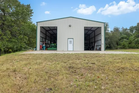2997 County Road 258 Cameron TX 76520
