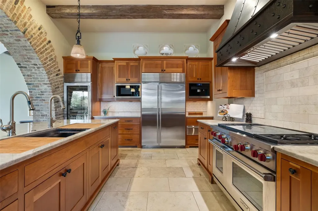 418 Cattle Trail Drive Dripping Springs TX 78620