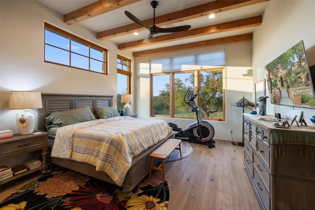 418 Cattle Trail Drive Dripping Springs TX 78620