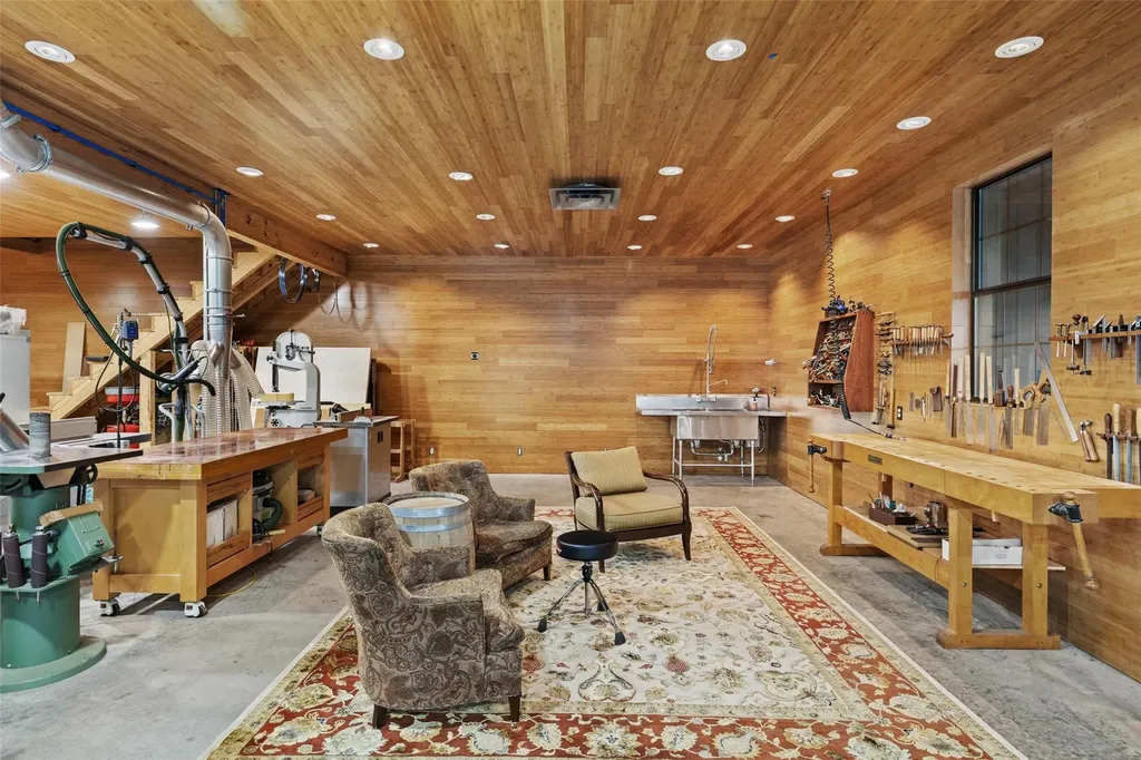 418 Cattle Trail Drive Dripping Springs TX 78620