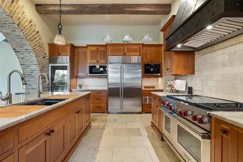 418 Cattle Trail Drive Dripping Springs TX 78620