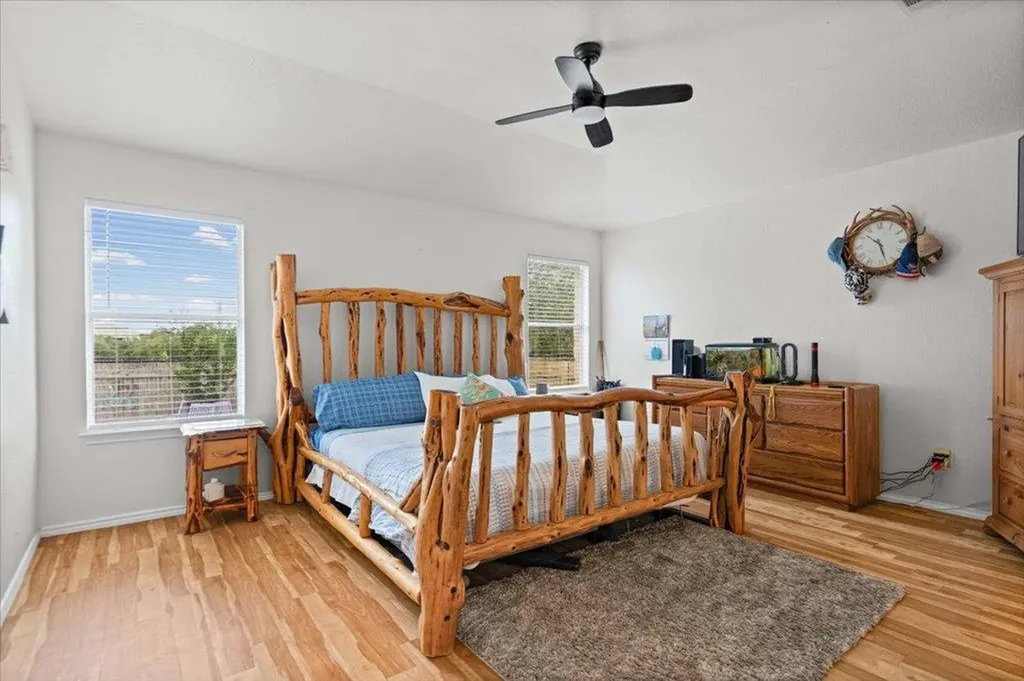 4113 Natural Bridge Court SW Round Rock TX 78681