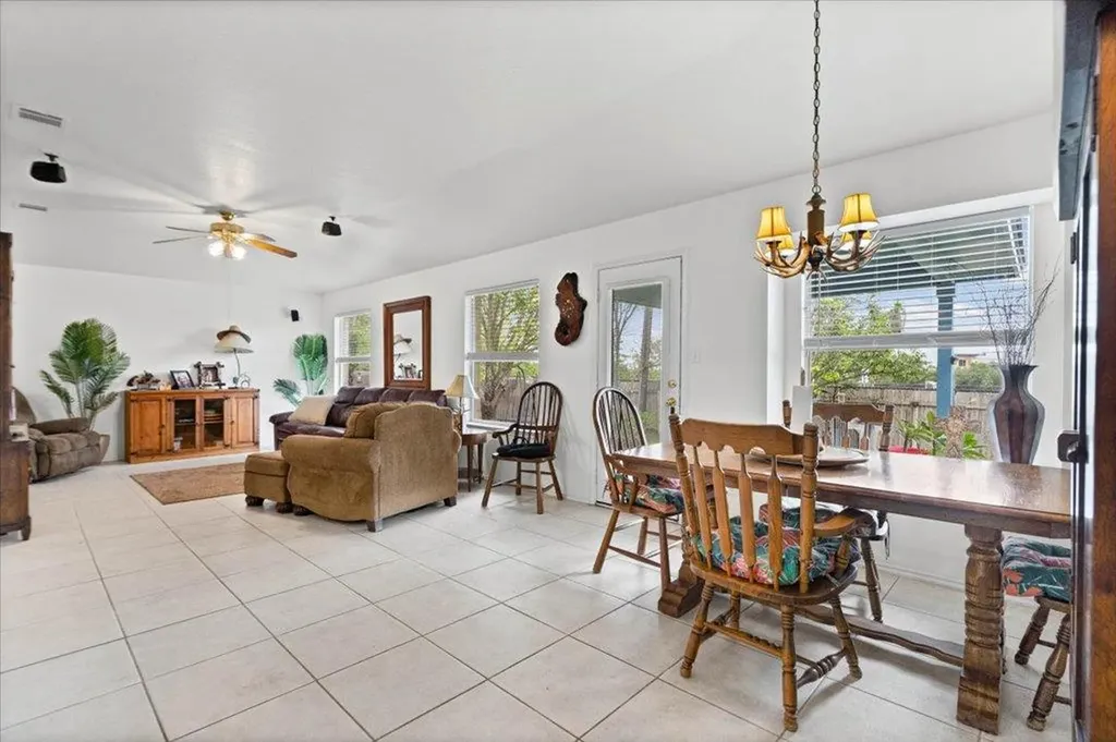 4113 Natural Bridge Court SW Round Rock TX 78681