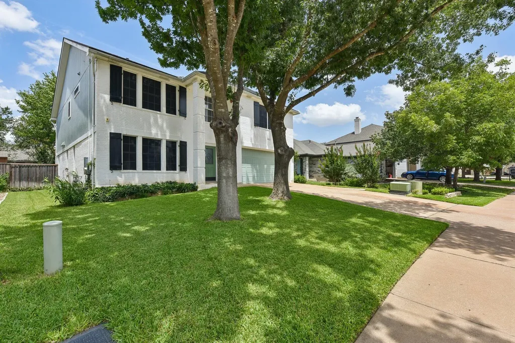 3821 Tailfeather Drive Round Rock TX 78681
