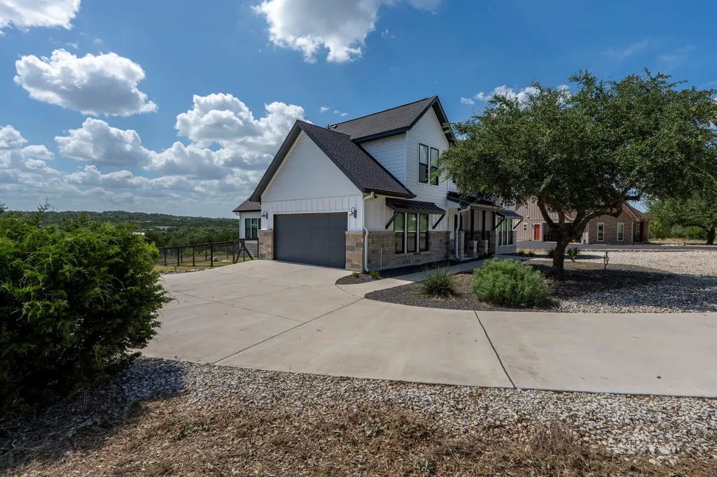 1153 Hidden Forest Canyon Lake TX 78133