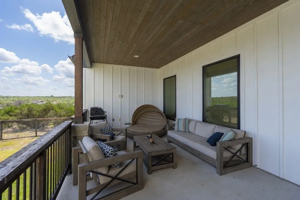 1153 Hidden Forest Canyon Lake TX 78133