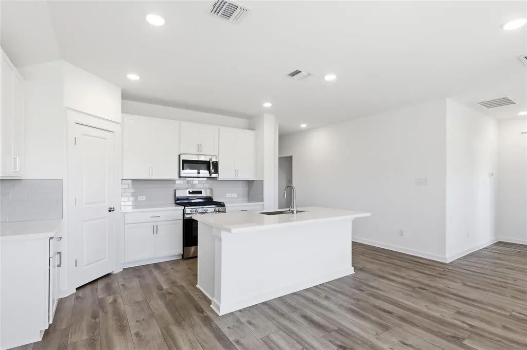 191 Oriole Street Kyle TX 78640