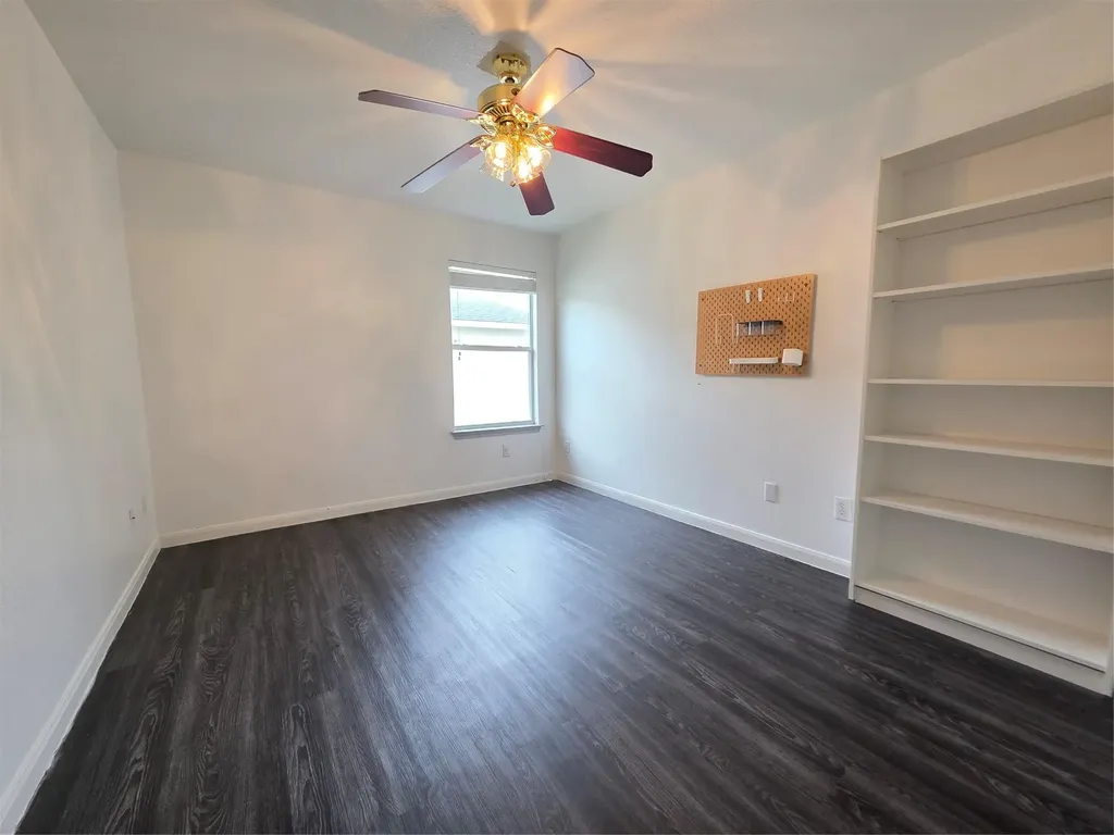 148 Black Cap Run Buda TX 78610