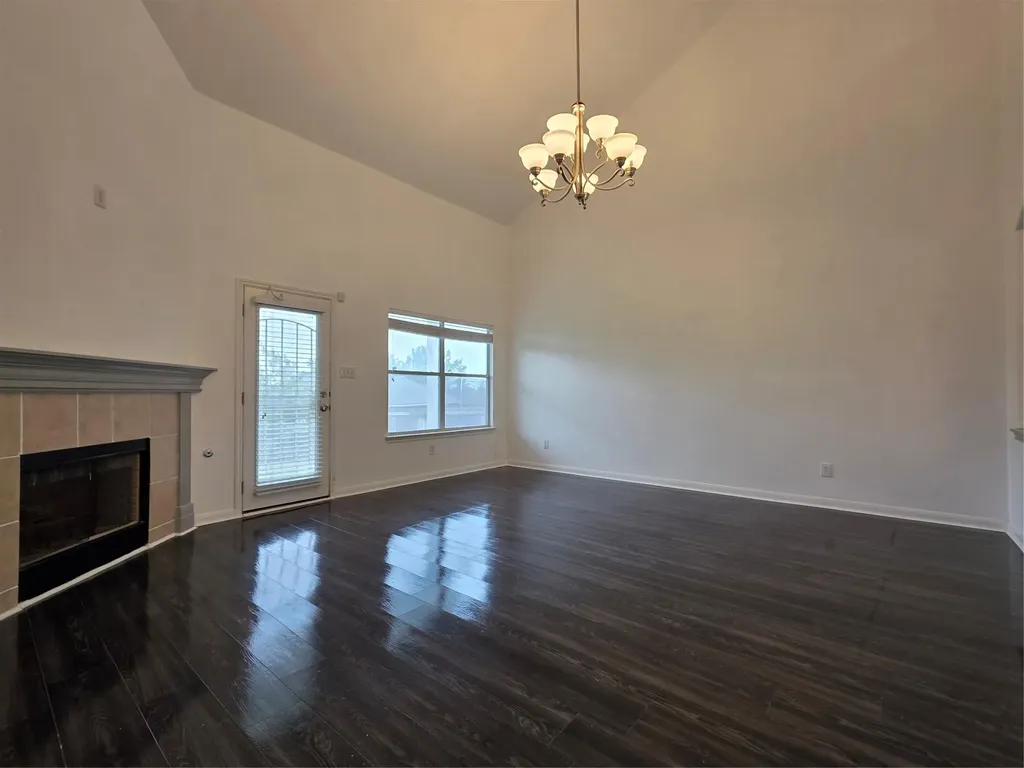 148 Black Cap Run Buda TX 78610