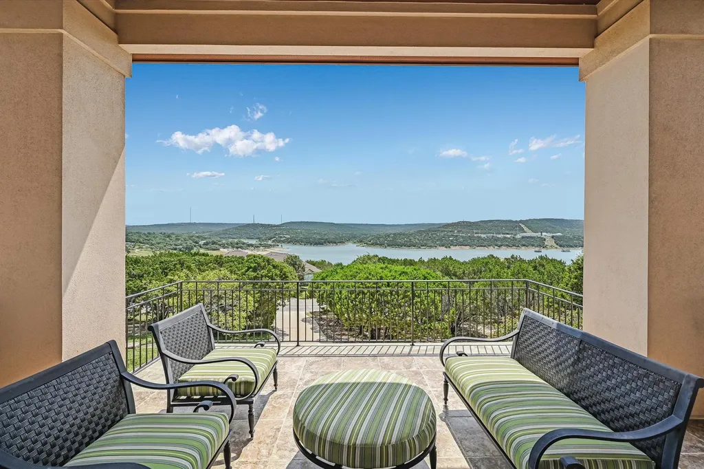 17309 Northlake Hills Drive Jonestown TX 78645