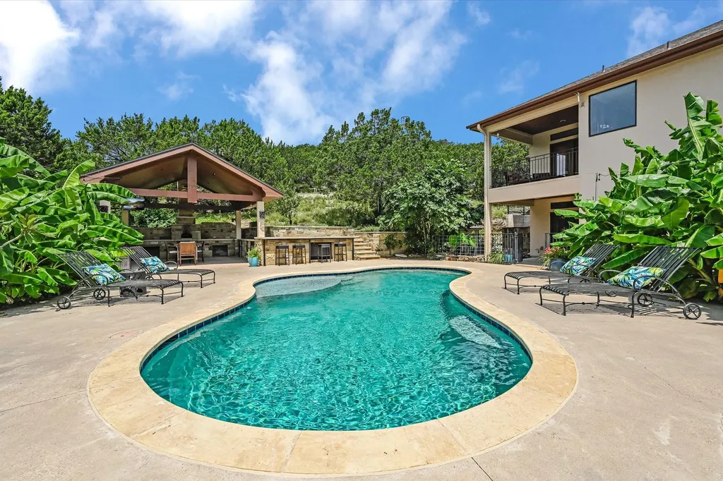 17309 Northlake Hills Drive Jonestown TX 78645