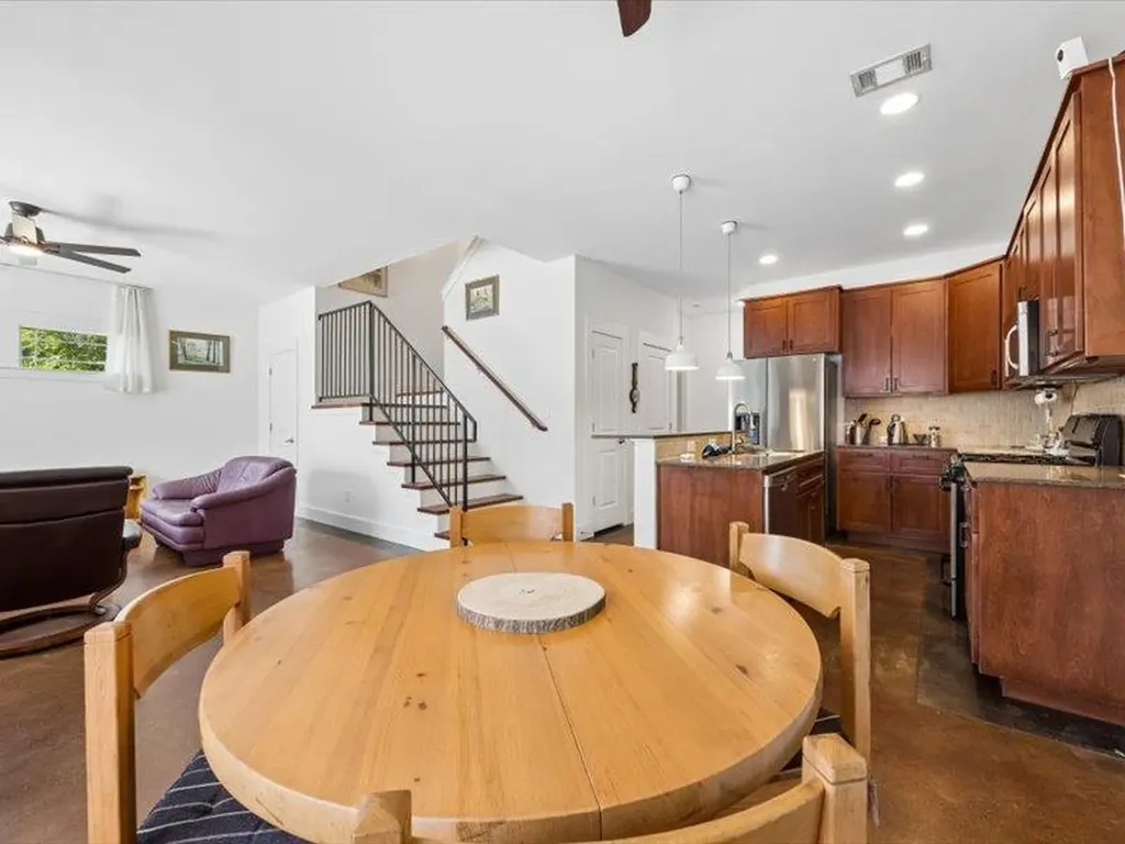 3211 Holton Street Austin TX 78702