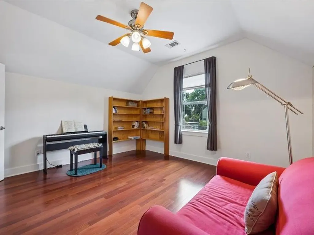 3211 Holton Street Austin TX 78702