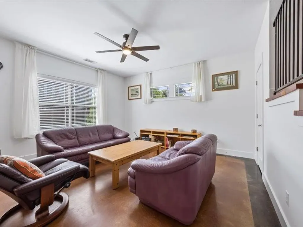 3211 Holton Street Austin TX 78702
