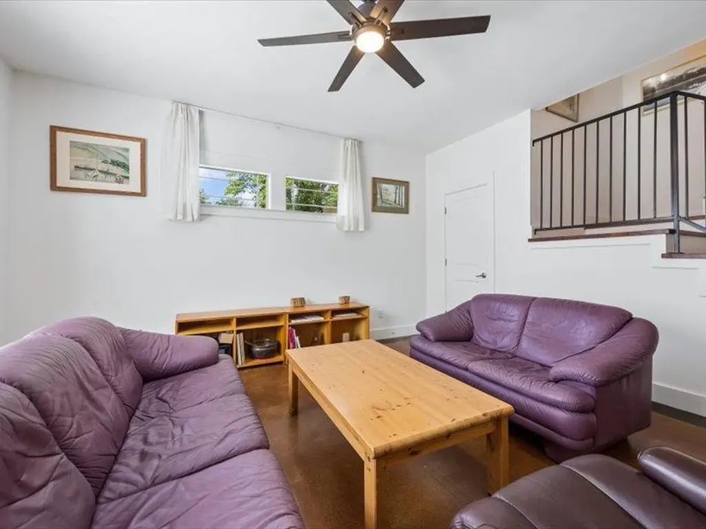 3211 Holton Street Austin TX 78702