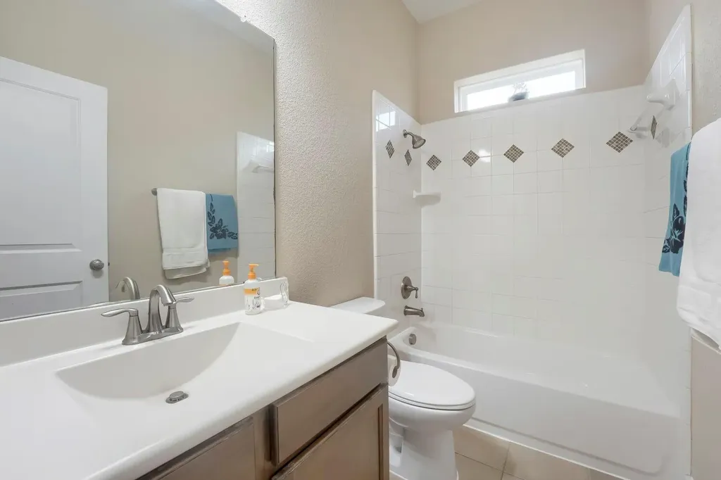 805 Waterfall Way Austin TX 78753