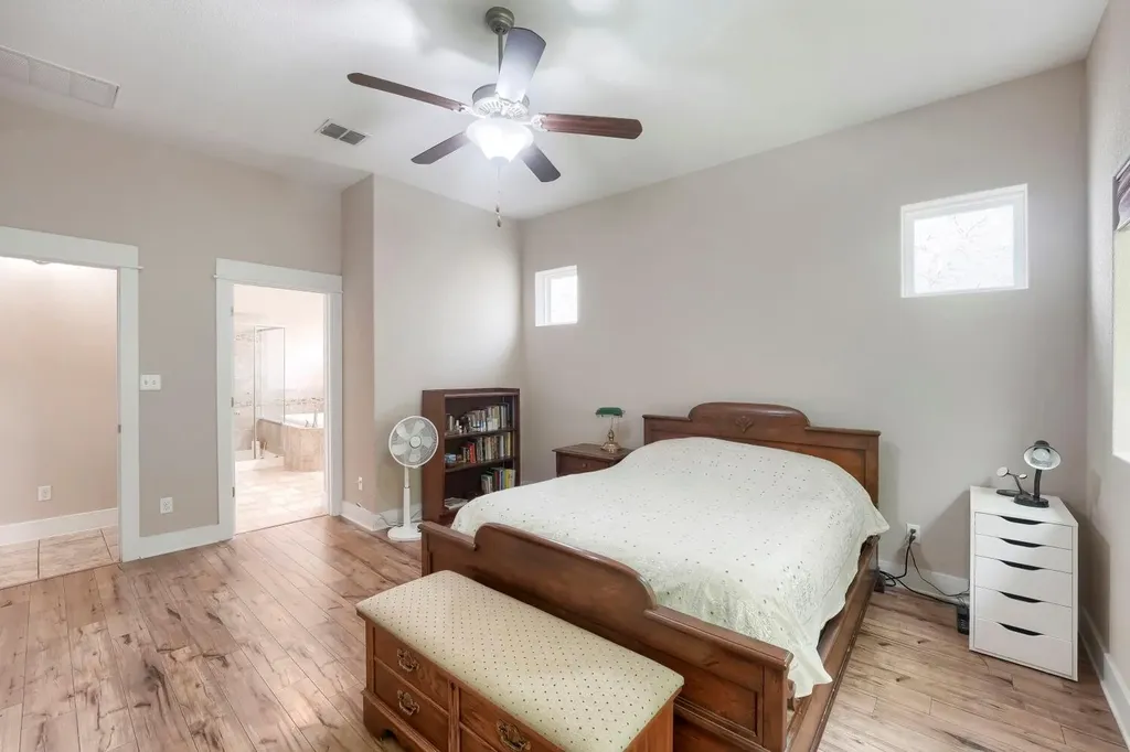 805 Waterfall Way Austin TX 78753