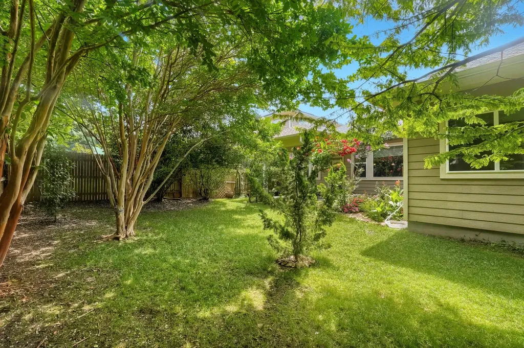 805 Waterfall Way Austin TX 78753