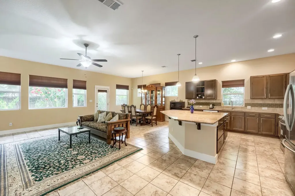 805 Waterfall Way Austin TX 78753