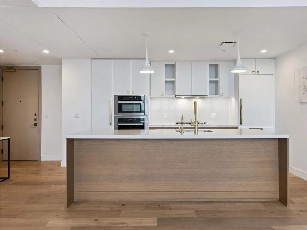 70 Rainey Street Austin TX 78701