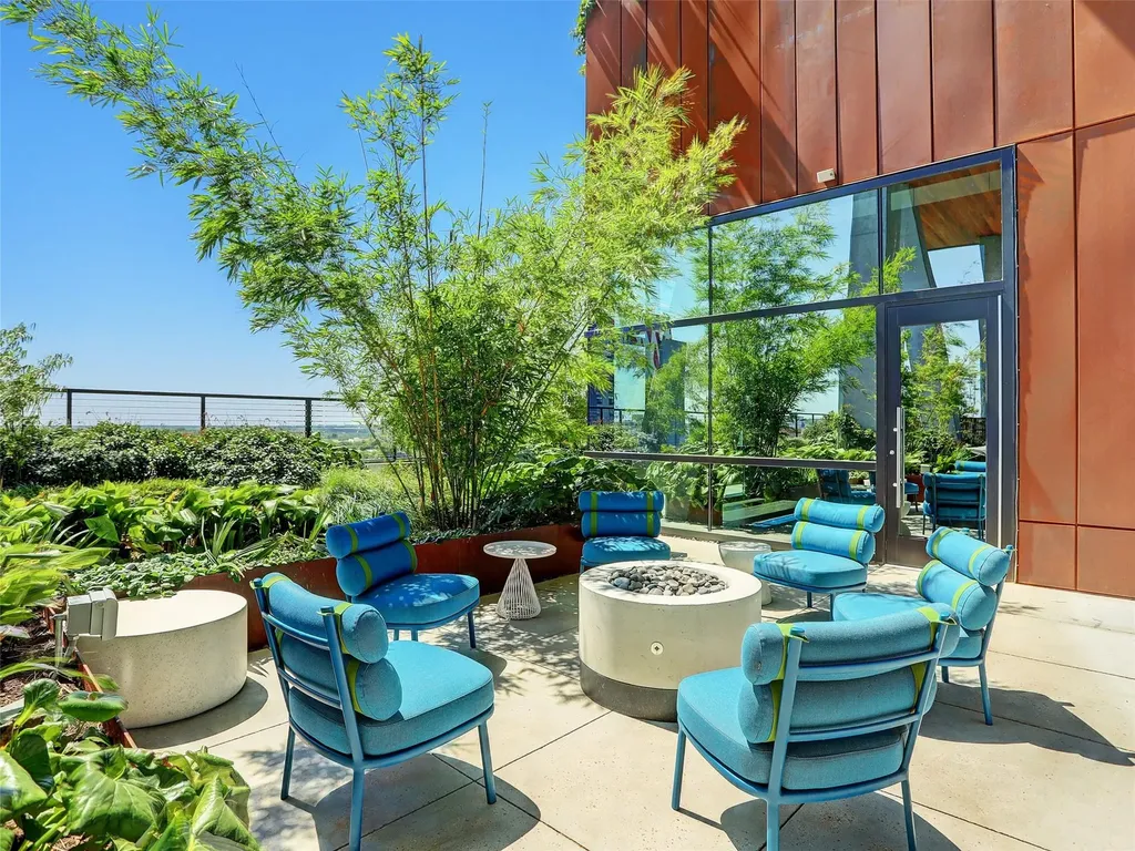 70 Rainey Street Austin TX 78701