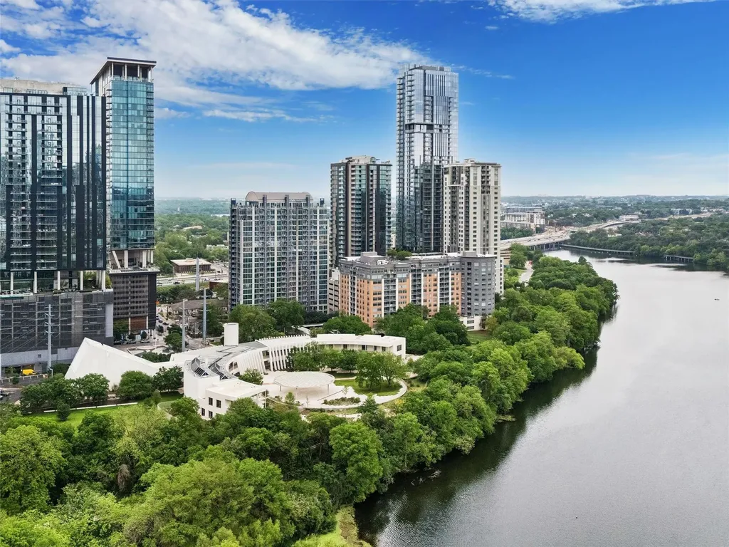 70 Rainey Street Austin TX 78701