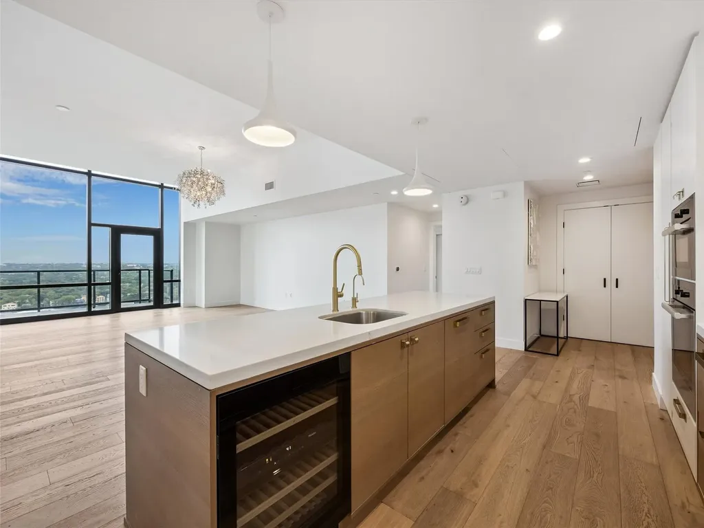 70 Rainey Street Austin TX 78701
