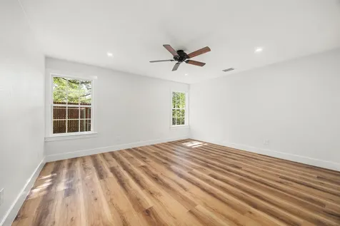 1501 W Park Street Cedar Park TX 78613