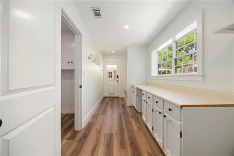 1501 W Park Street Cedar Park TX 78613
