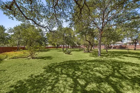 1501 W Park Street Cedar Park TX 78613