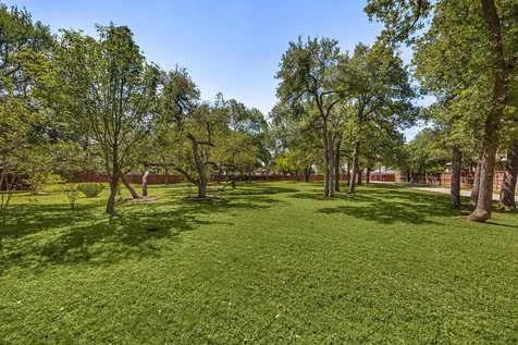 1501 W Park Street Cedar Park TX 78613