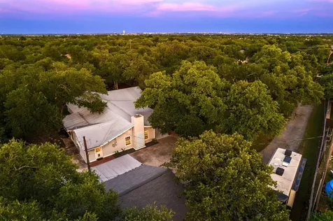 1501 W Park Street Cedar Park TX 78613