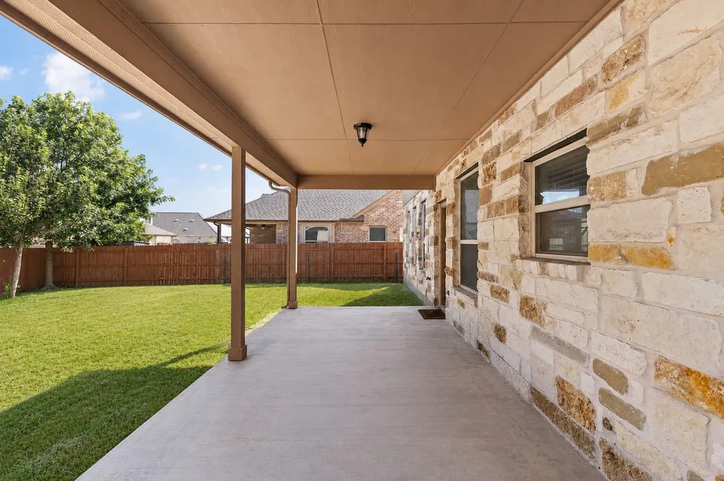 2400 Leonards Pass Leander TX 78641