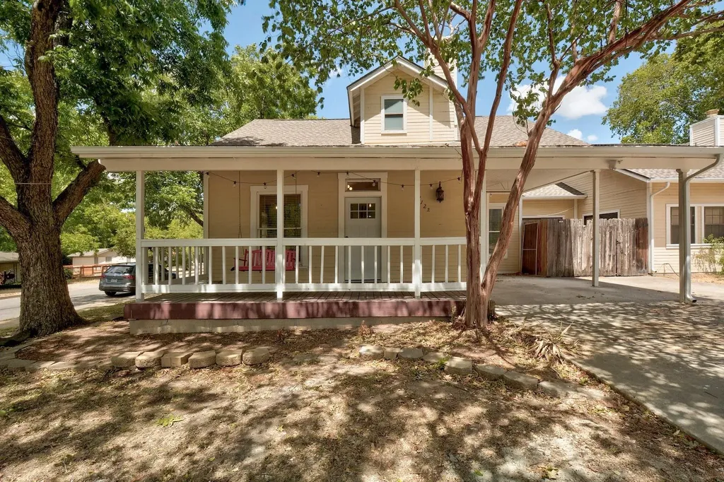 712 E 44th Street Austin TX 78751