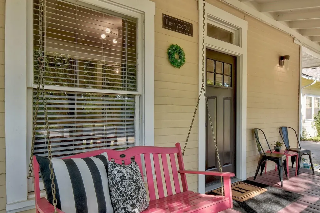 712 E 44th Street Austin TX 78751