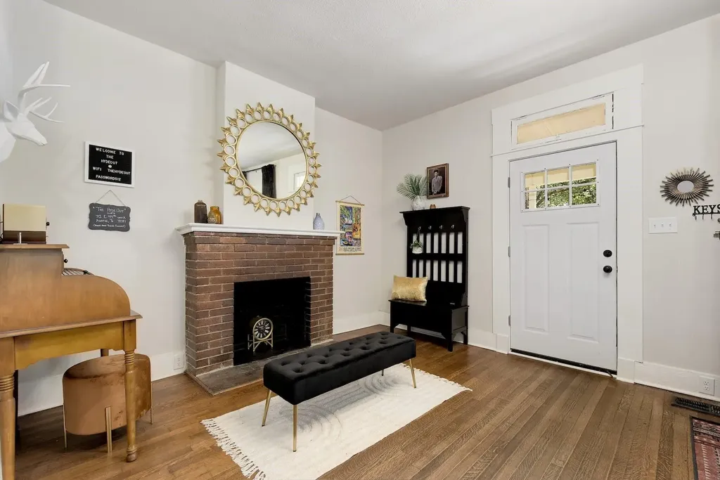 712 E 44th Street Austin TX 78751