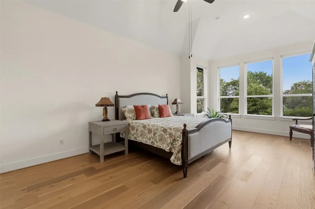 542 Running Bird Road Austin TX 78737