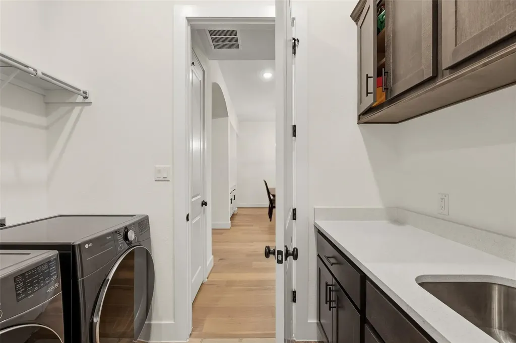 542 Running Bird Road Austin TX 78737