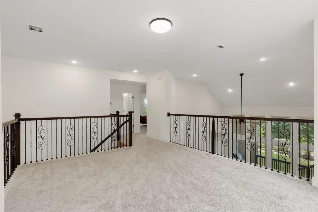 542 Running Bird Road Austin TX 78737